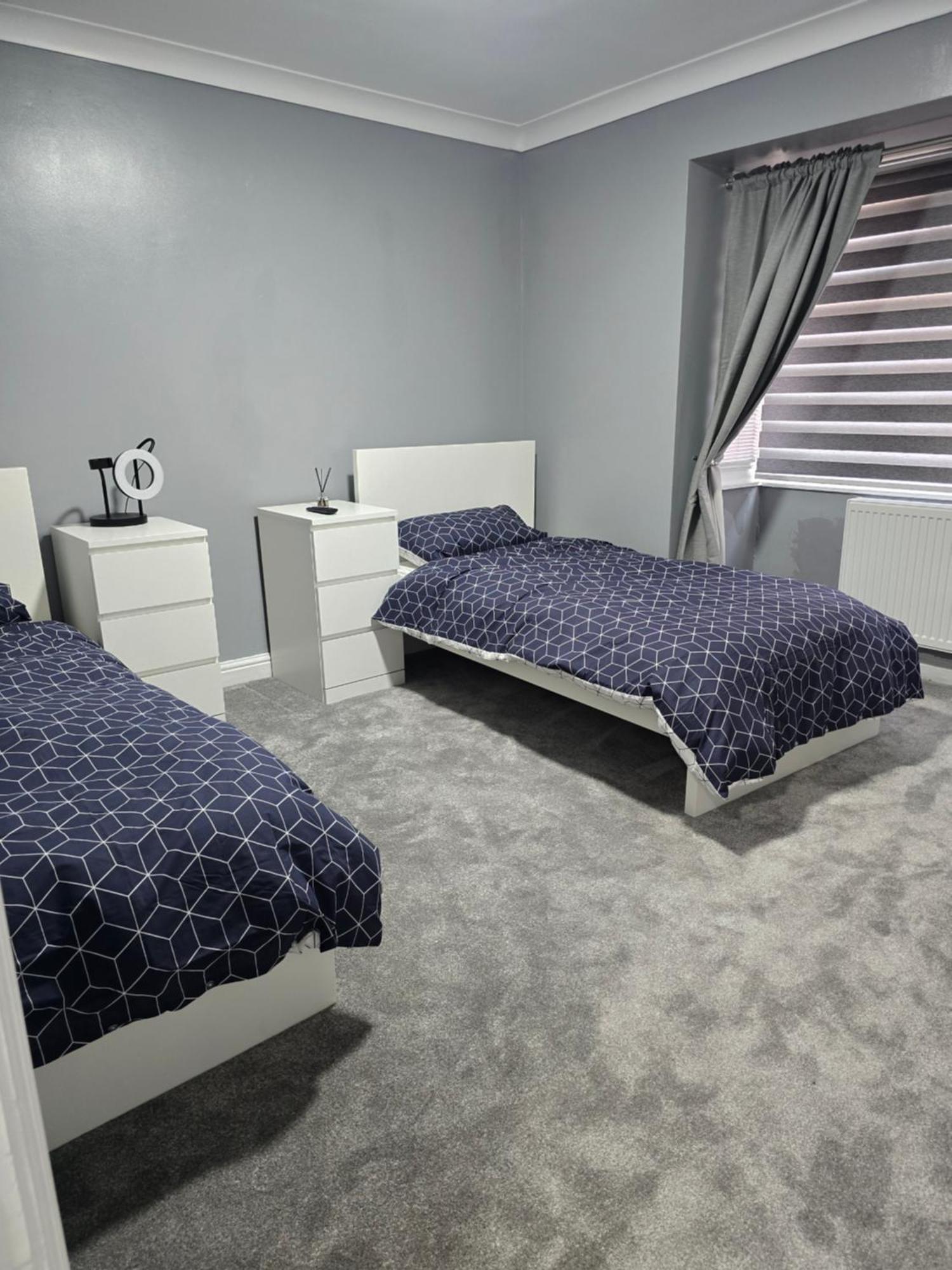 Manchester - House - Sleeps 6 - Parking - Garden Ngoại thất bức ảnh